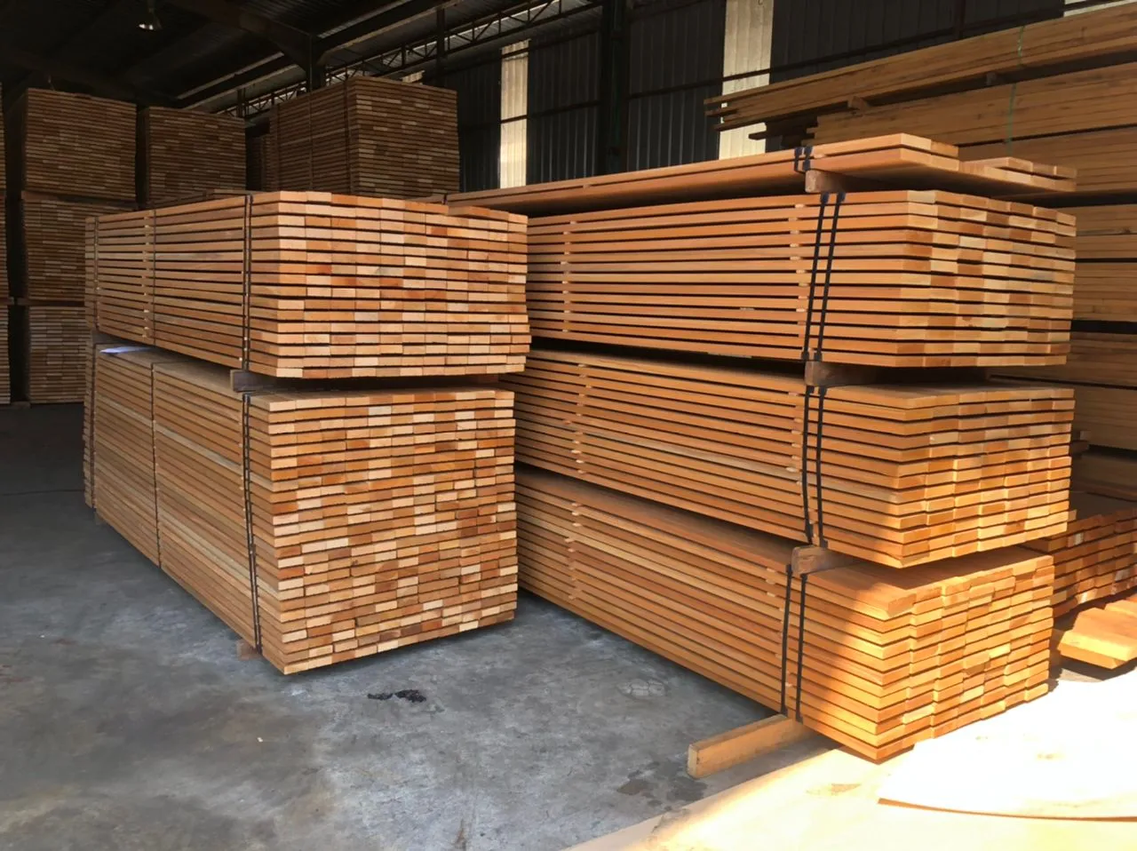 Yellow Balau vs Red Balau: Choosing the Right Decking Timber for ...